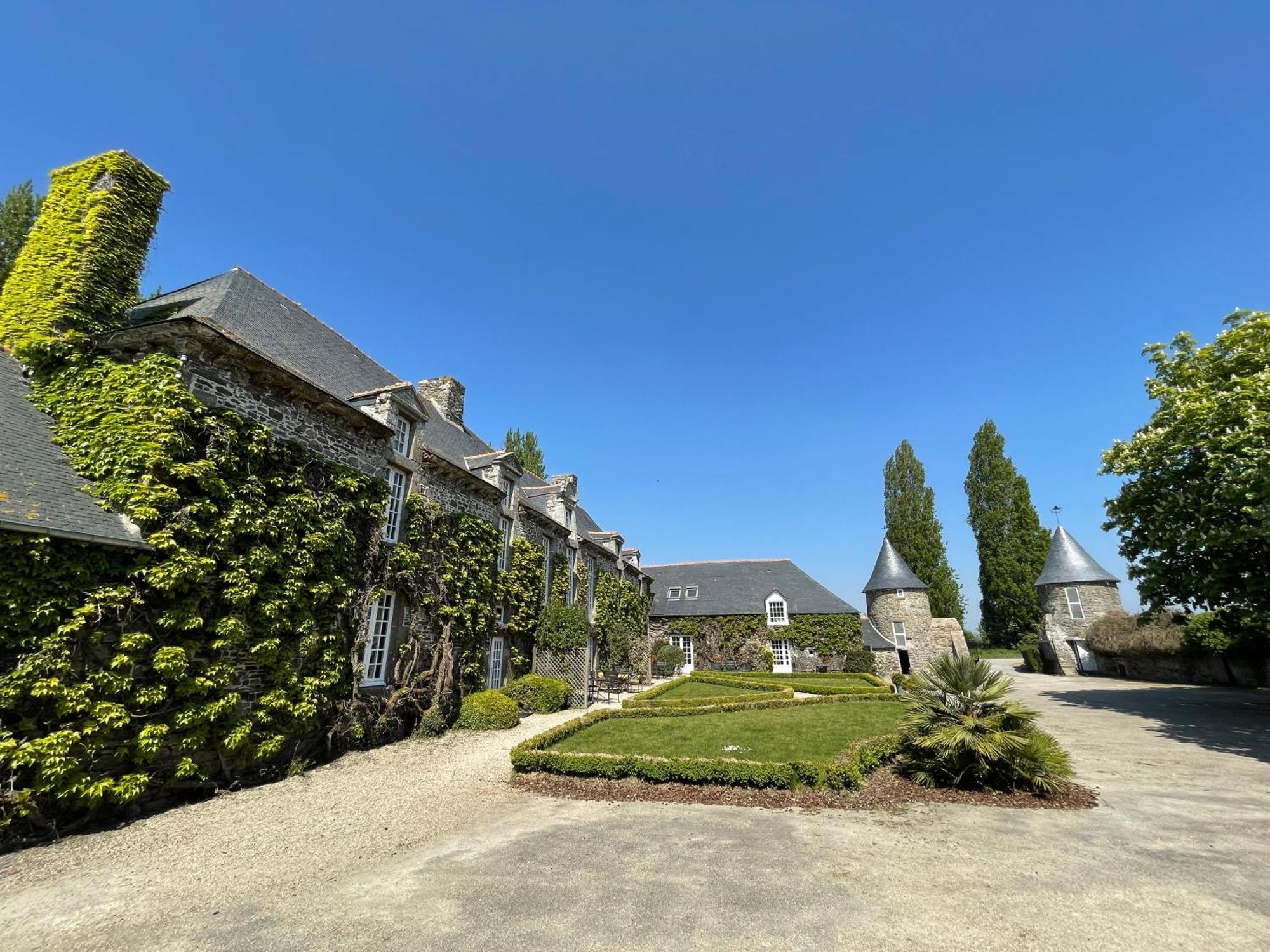 Manoir De La Begaudiere Mont-Dol Phòng bức ảnh